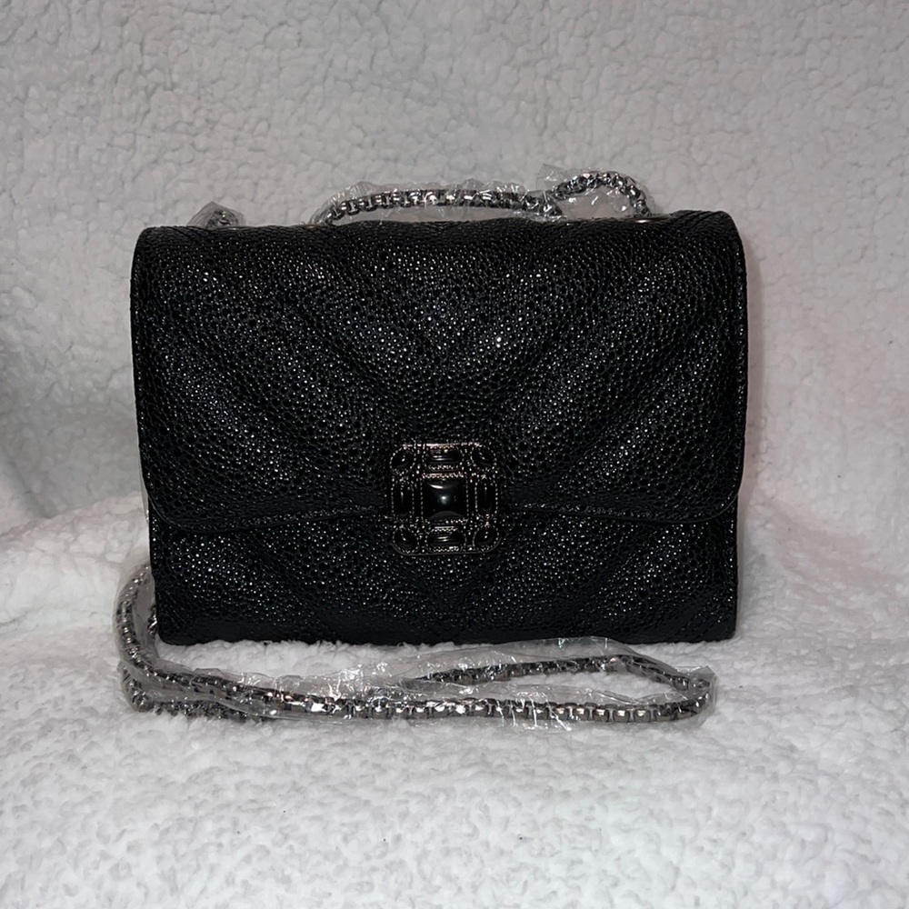 Women’s Black Quilted Pebble Vegan Leather Flap Designer Purse w/ Gun Metal~ NWT
